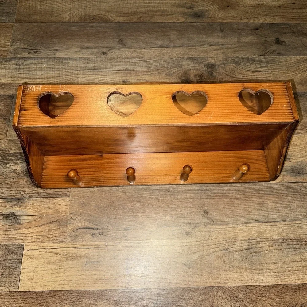 Vintage Wooden Heart Cut Out Peg Rack Trinket Shelf Wall Hanging Cottagecore 18